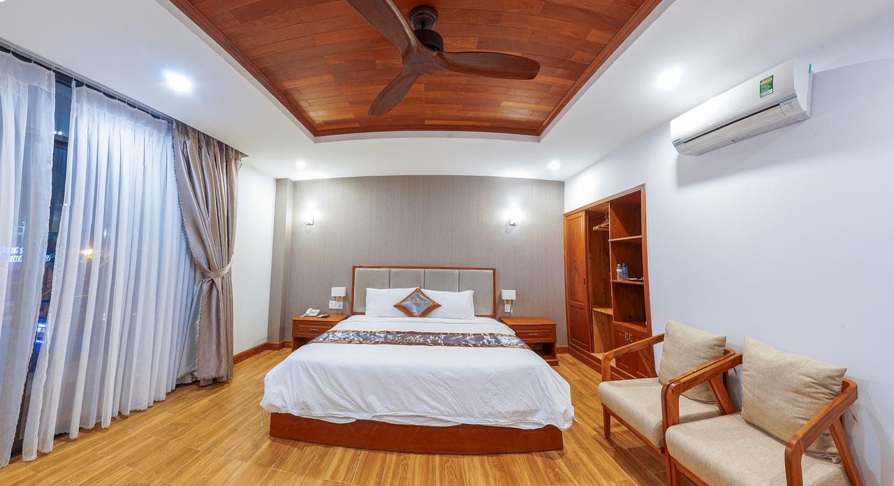 Hotel Nhat Thanh Куїнон Екстер'єр фото