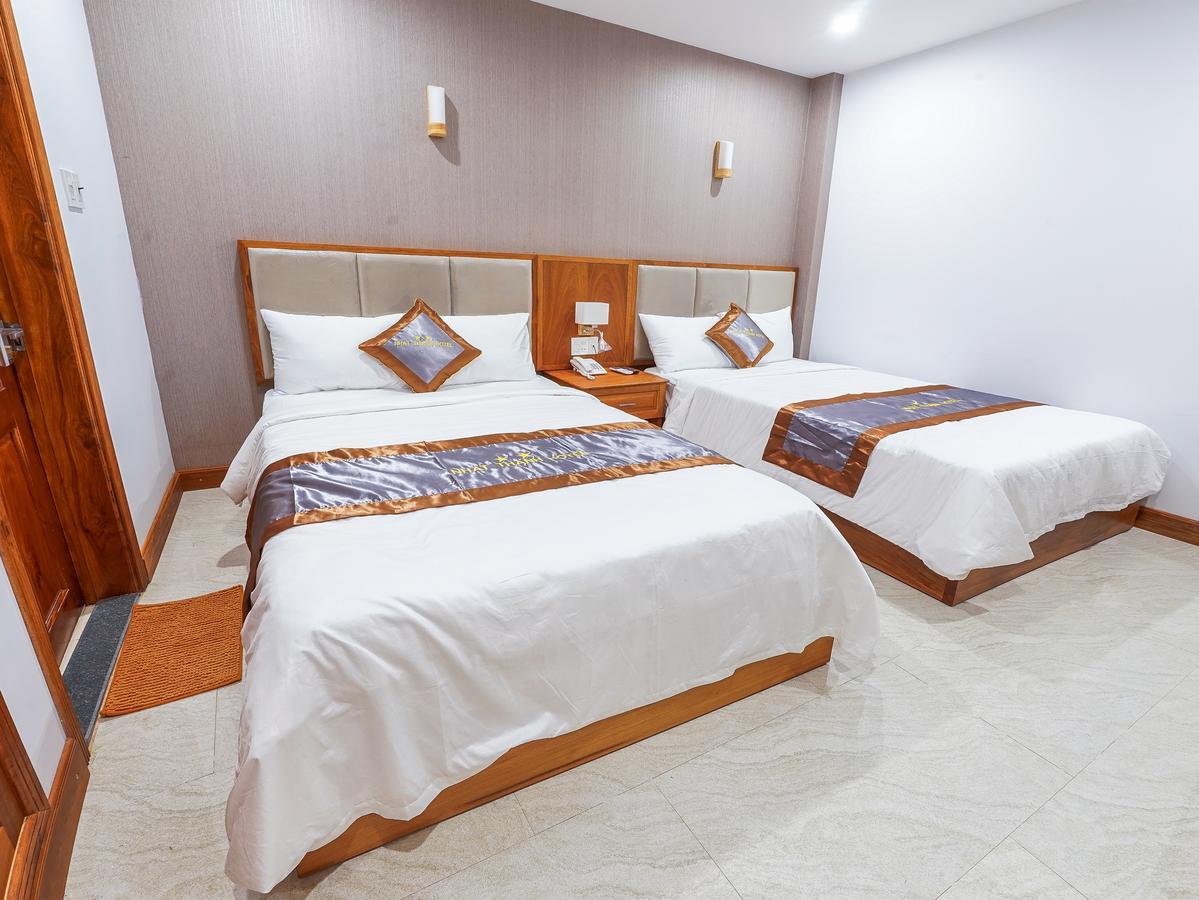 Hotel Nhat Thanh Куїнон Екстер'єр фото
